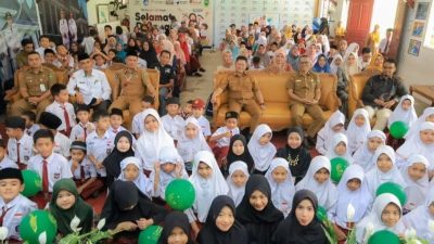 Bupati Pasaman Apresiasi Program Sedekah Subuh SDN 05 Pauh