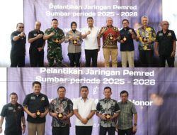 Diserahkan Wagub Vasko Medal of Honor, Ini Para Penerima Penghargaan “Bakti untuk Negeri”