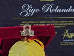 Zigo Rolanda Terima Medal Of Honor “Bakti Untuk Negeri” dari JPS, Tegaskan Komitmen untuk Masyarakat Sumbar