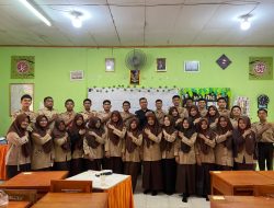 KPU Tanah Datar Mengajar, Ajak Siswa SMA 2 Batusangkar Aktif sebagai Pemilih Pemula