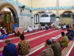 Wawako Maigus Nasir Menjadi Penceramah Subuh Mubarakah di Masjid Baitul Makmur Air Tawar Barat