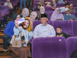 Gubernur Mahyeldi Hadiri Gala Premiere Film Jangan Buang Ibu, Apresiasi Pesan Moral tentang Keluarga
