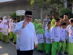 Ketua DPRD Sumbar Muhidi Lepas Pawai Katam Al-Qur’an Perdana TPQ TQA Masjid Al Huda