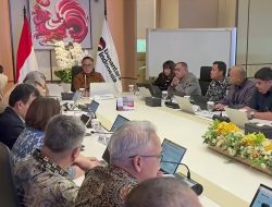 BUMN Cetak Prestasi di Atas Target, Dony Oskaria Beri Apresiasi untuk Seluruh Direksi