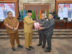 Gubernur Mahyeldi Serahkan KUA-PPAS 2027 ke DPRD, Akselerasi Transformasi Ekonomi Jadi Prioritas