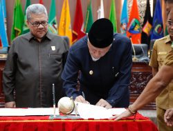 DPRD Sumbar Setujui RAPBD Tahun 2025, Gubernur Mahyeldi: Perkuat Tata Kelola Keuangan Daerah