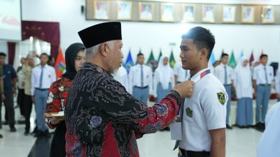 Gubernur Mahyeldi: Paskibraka Bukan Sekadar Pengibar Bendera, tetapi Wadah Pembentukan Karakter Calon Pemimpin Bangsa