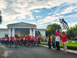 Lepas Merdeka Bike 81 Km, Gubernur Mahyeldi Dorong Generasi Muda Perkuat Kebugaran