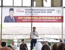 Reses di SMAN 17 Padang, Wakil Ketua DPRD Sumbar Evi Yandri Serap Aspirasi Siswa dan Guru