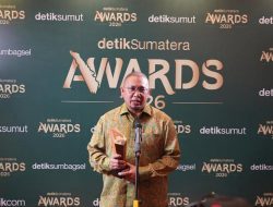 Andre Rosiade Terima Penghargaan Tokoh Pembangunan, Komitmen Majukan Sumatera Barat