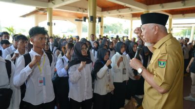 Lepas 340 Penerima Beasiswa Sawit, Gubernur Mahyeldi : Jangan Sia-siakan Kesempatan