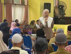 Hari Jadi Sumbar ke-81, Dianita Maulin Vasko Berbagi Kebahagiaan Bersama Lansia di Panti Sabai Nan Aluih Sicincin