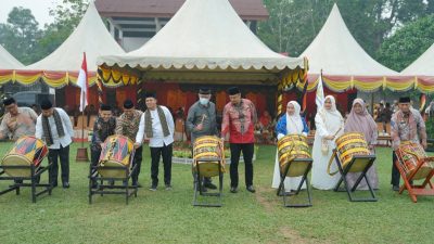 Buka MTQ Sijunjung, Mahyeldi Tekankan Pengamalan Nilai Al-Qur’an dalam Kehidupan