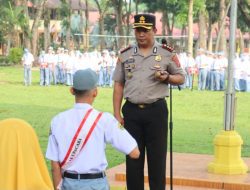 Bertindak Selaku Pembina Upacara, Kapolres Pasaman Barat Beri Arahan Kepada Ratusan Murid SMA 1 Pasaman
